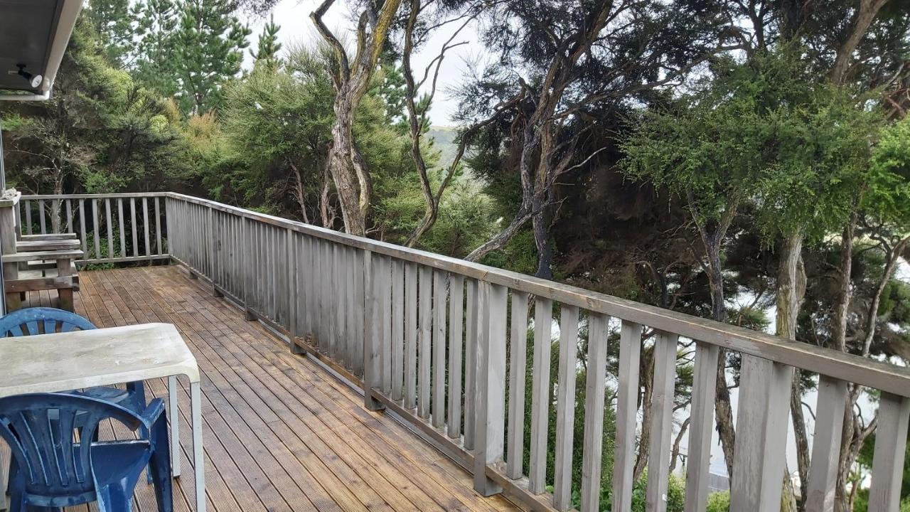 Tree House Apartamento Taieri Mouth Exterior foto