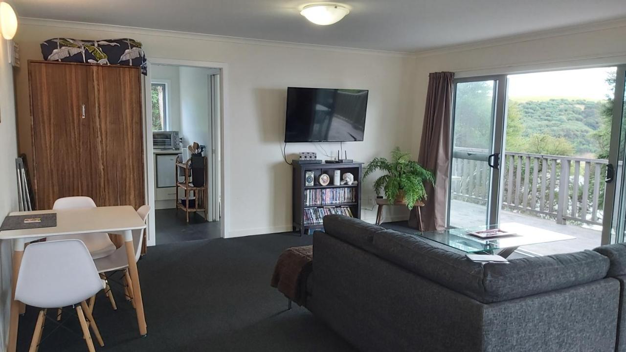 Tree House Apartamento Taieri Mouth Exterior foto
