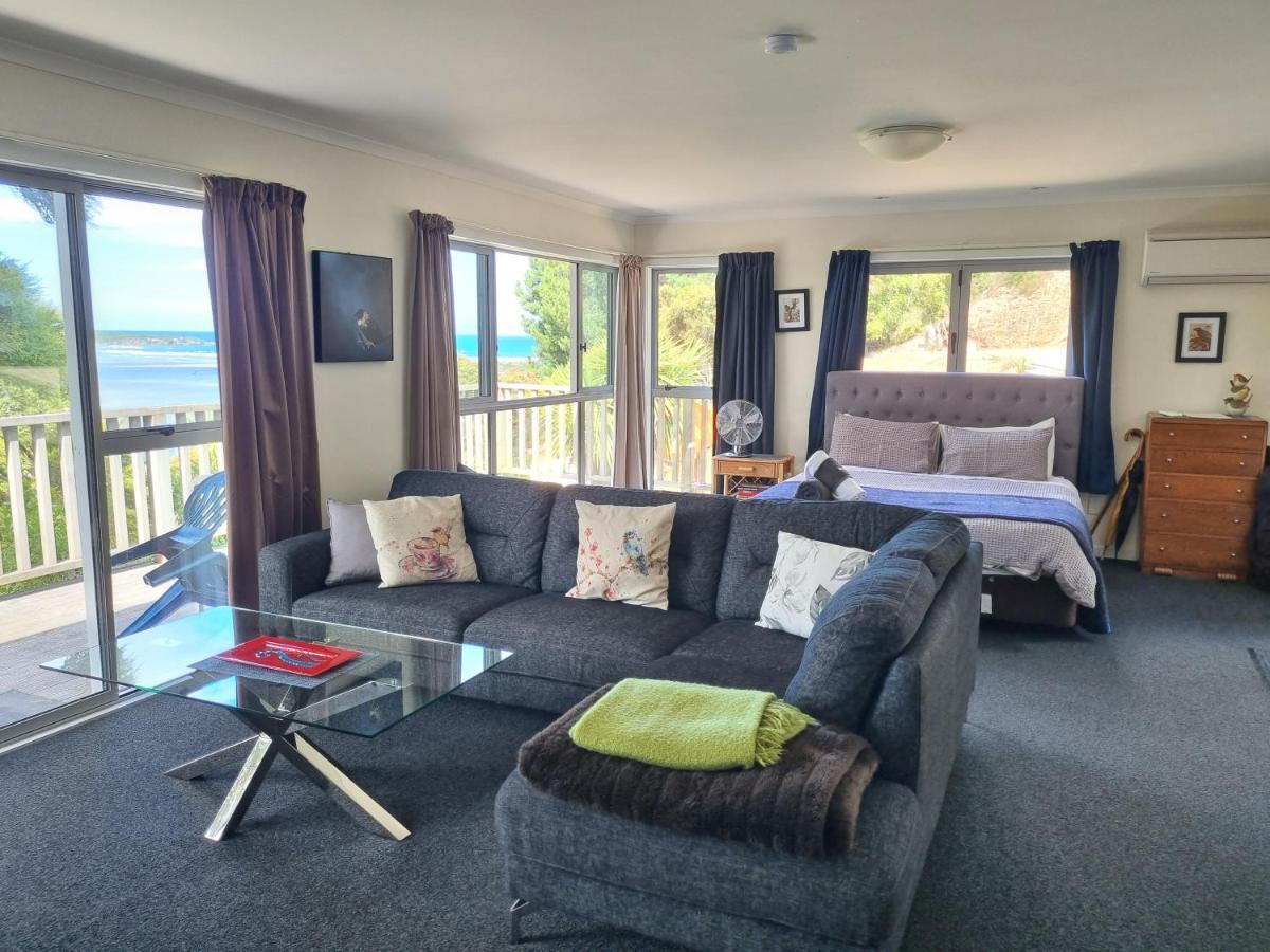 Tree House Apartamento Taieri Mouth Exterior foto